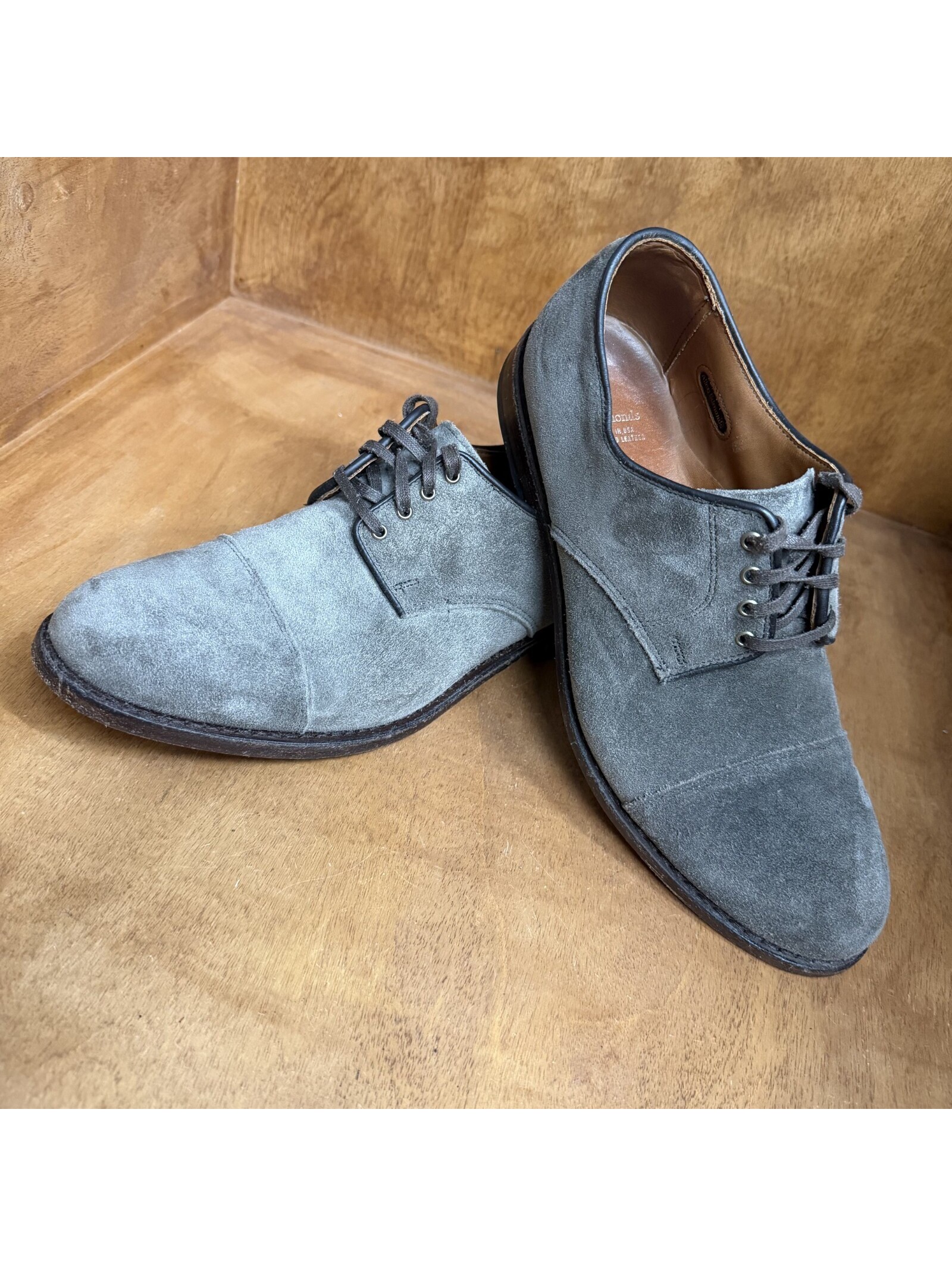 Allen Edmonds Barrett Shoes Mens 10.5 D Gray Suede Derby Lace Casual Preppy Usa